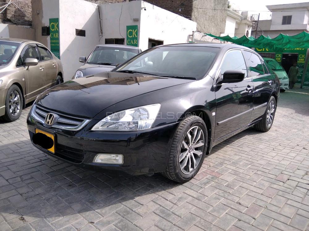 ہونڈا اکارڈ 2005 for Sale in لاہور ہونڈا اکارڈ 2005 for Sale in لاہور Image-2