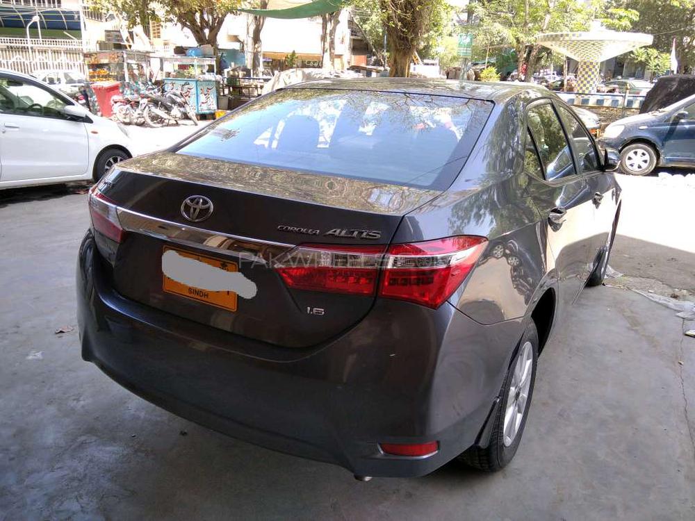 Toyota Corolla 2017 for Sale in Karachi Toyota Corolla 2017 for Sale in Karachi Image-11
