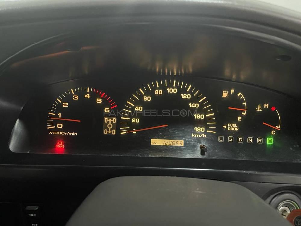 Toyota Surf 2001 for Sale in Rawalpindi Toyota Surf 2001 for Sale in Rawalpindi Image-10
