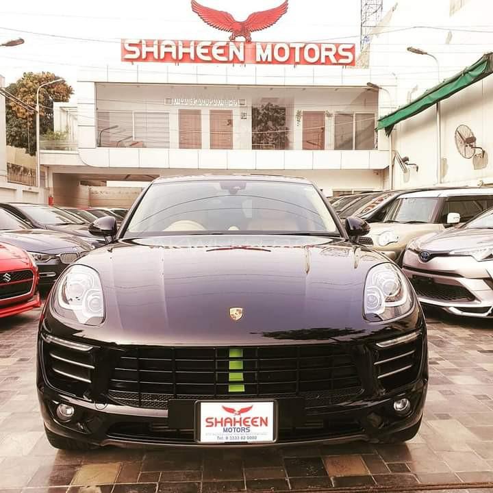 پورشے میکان 2017 for Sale in لاہور Image-1