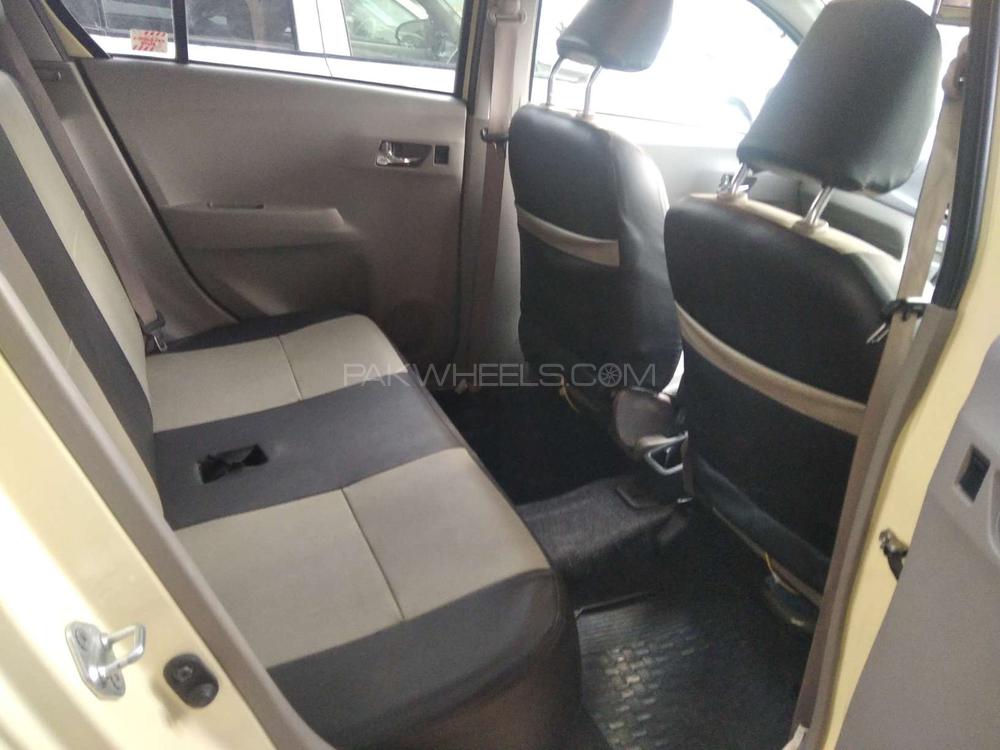 Toyota Pixis Epoch 2014 for Sale in Karachi Toyota Pixis Epoch 2014 for Sale in Karachi Image-9