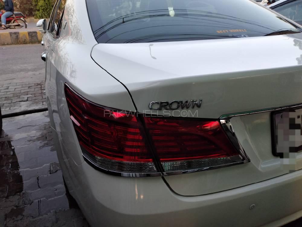 ٹویوٹا کراؤن 2014 for Sale in لاہور ٹویوٹا کراؤن 2014 for Sale in لاہور Image-5