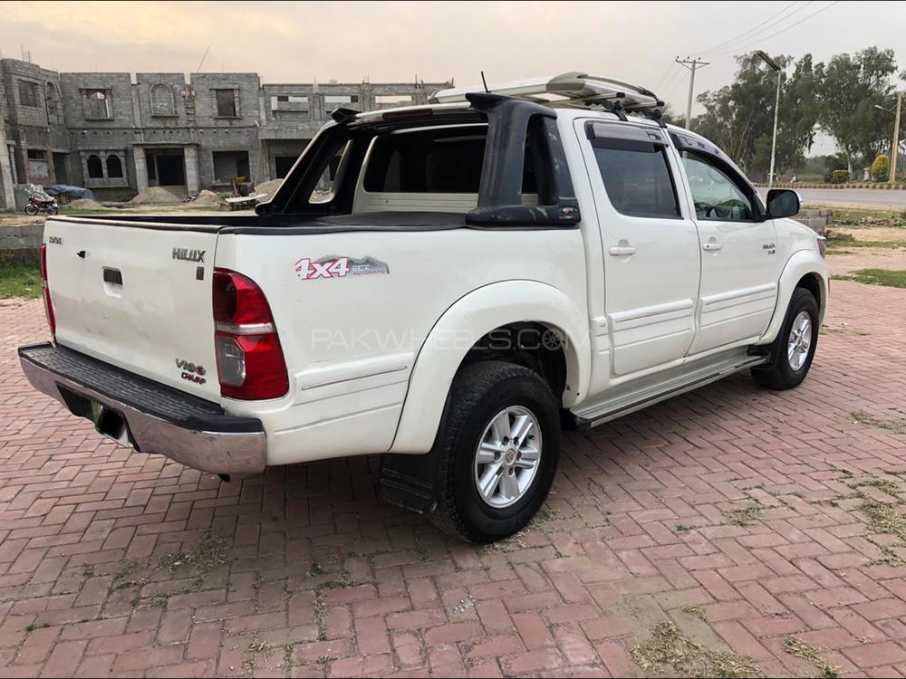 ٹویوٹا ہائیلکس 2013 for Sale in گجرات ٹویوٹا ہائیلکس 2013 for Sale in گجرات Image-4