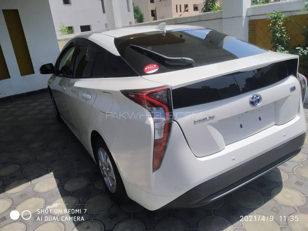 ٹویوٹا پریوس 2018 for Sale in لاہور ٹویوٹا پریوس 2018 for Sale in لاہور Image-5