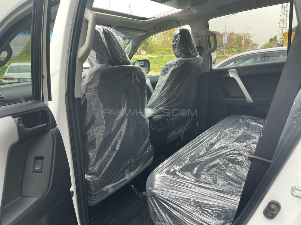 Toyota Prado 2016 for Sale in Islamabad Toyota Prado 2016 for Sale in Islamabad Image-11