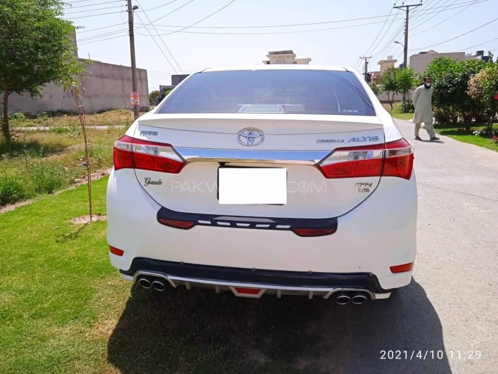 Toyota Corolla 2017 for Sale in Lahore Toyota Corolla 2017 for Sale in Lahore Image-6