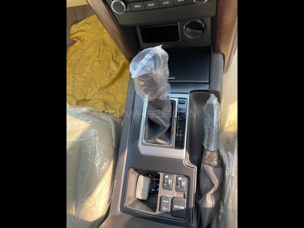 ٹویوٹا پراڈو 2015 for Sale in پشاور ٹویوٹا پراڈو 2015 for Sale in پشاور Image-7