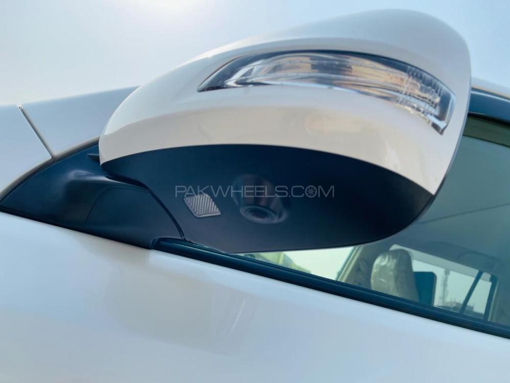 ٹویوٹا پراڈو 2015 for Sale in پشاور ٹویوٹا پراڈو 2015 for Sale in پشاور Image-10