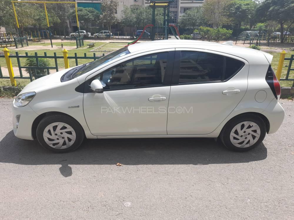 Toyota Aqua 2017 for Sale in Islamabad Toyota Aqua 2017 for Sale in Islamabad Image-10