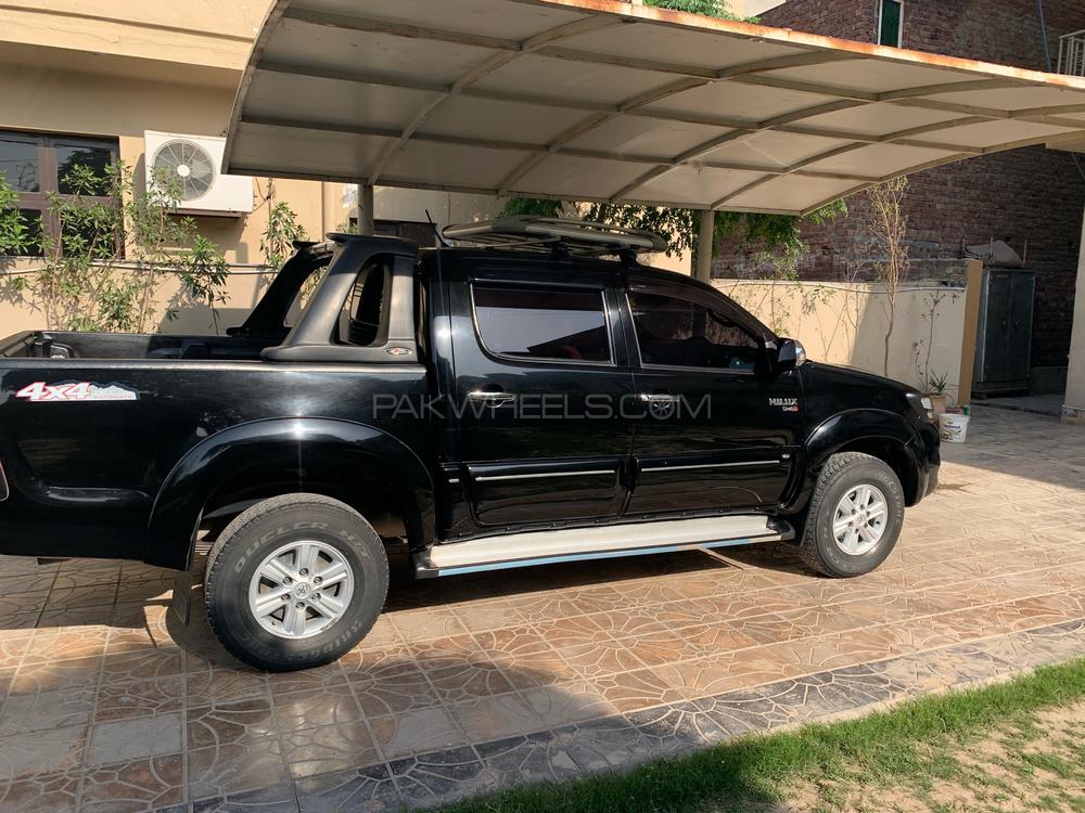 ٹویوٹا ہائیلکس 2014 for Sale in لاہور ٹویوٹا ہائیلکس 2014 for Sale in لاہور Image-10