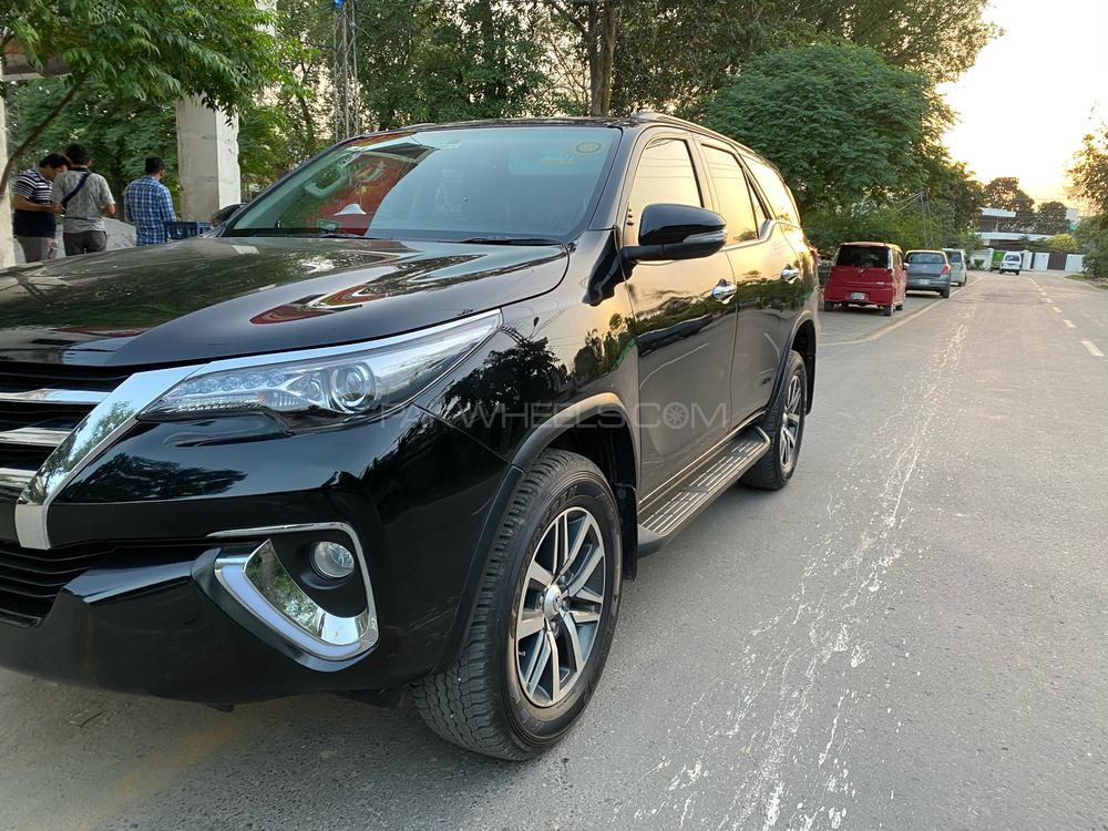 Toyota Fortuner 2017 for Sale in Lahore Toyota Fortuner 2017 for Sale in Lahore Image-3