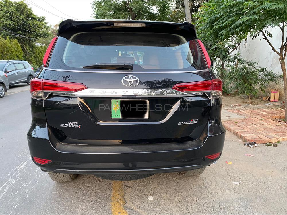 Toyota Fortuner 2017 for Sale in Lahore Toyota Fortuner 2017 for Sale in Lahore Image-6
