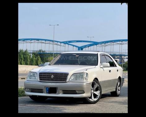 Toyota Crown - 2002