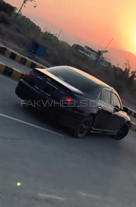 Toyota Mark X - 2016  Image-1