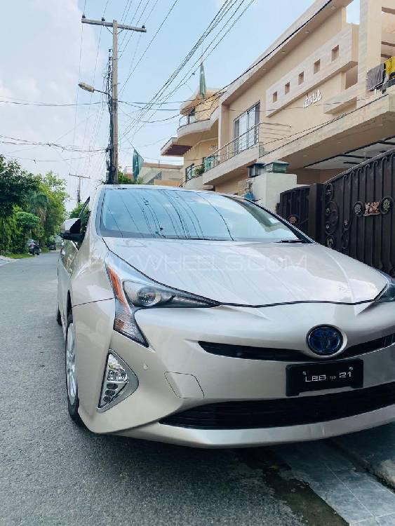 Toyota Prius 2016 for Sale in Lahore Image-1