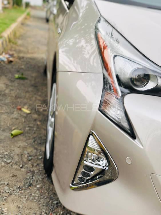 Toyota Prius 2016 for Sale in Lahore Toyota Prius 2016 for Sale in Lahore Image-3