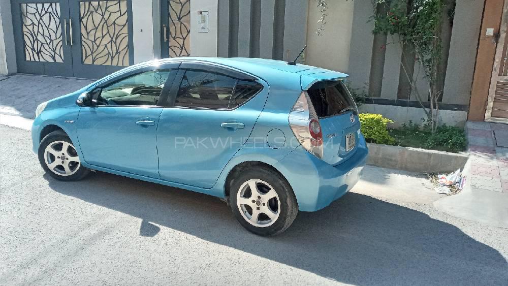 ٹویوٹا اکوا 2012 for Sale in پشاور ٹویوٹا اکوا 2012 for Sale in پشاور Image-3