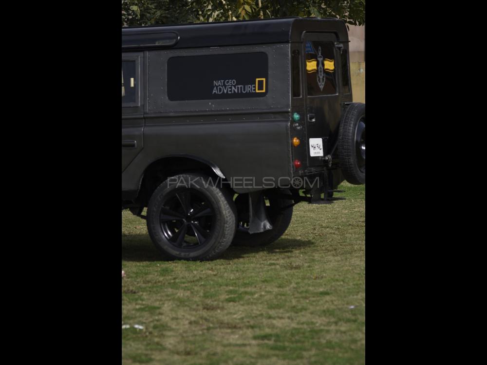 لینڈ روور ڈیفنڈر 1970 for Sale in اسلام آباد لینڈ روور ڈیفنڈر 1970 for Sale in اسلام آباد Image-2