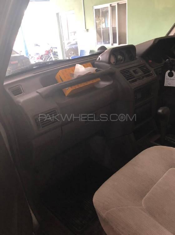 مٹسوبیشی پجیرو 1994 for Sale in سیالکوٹ مٹسوبیشی پجیرو 1994 for Sale in سیالکوٹ Image-11