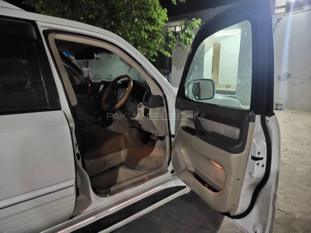 Toyota Land Cruiser 2003 for Sale in Faisalabad Toyota Land Cruiser 2003 for Sale in Faisalabad Image-7