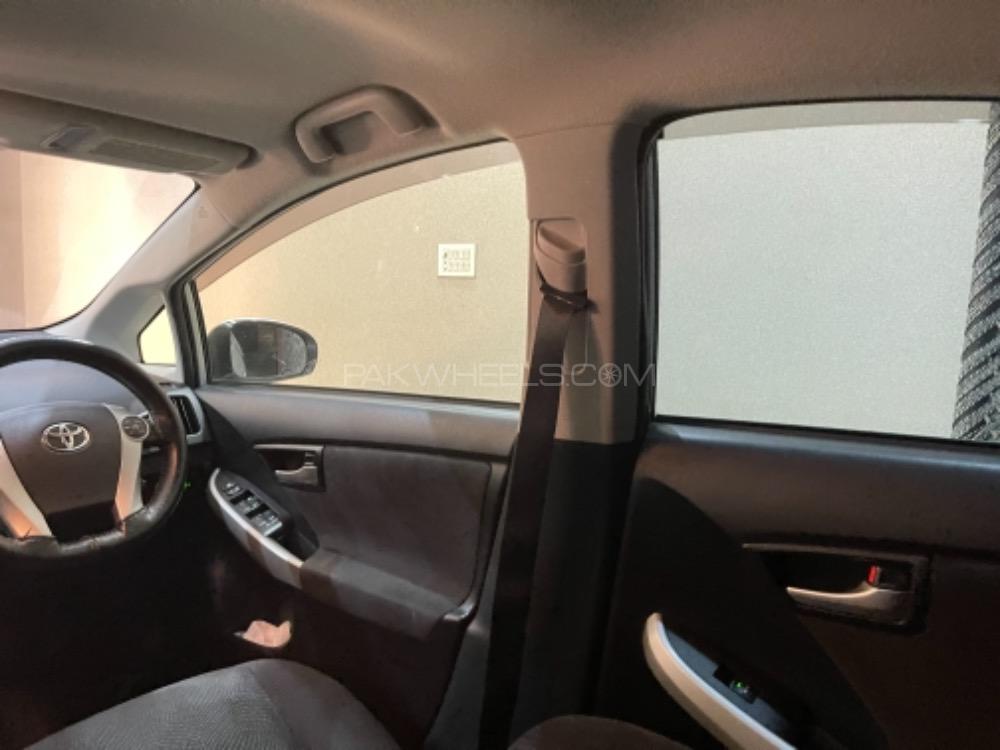 Toyota Prius 2014 for Sale in Faisalabad Toyota Prius 2014 for Sale in Faisalabad Image-14