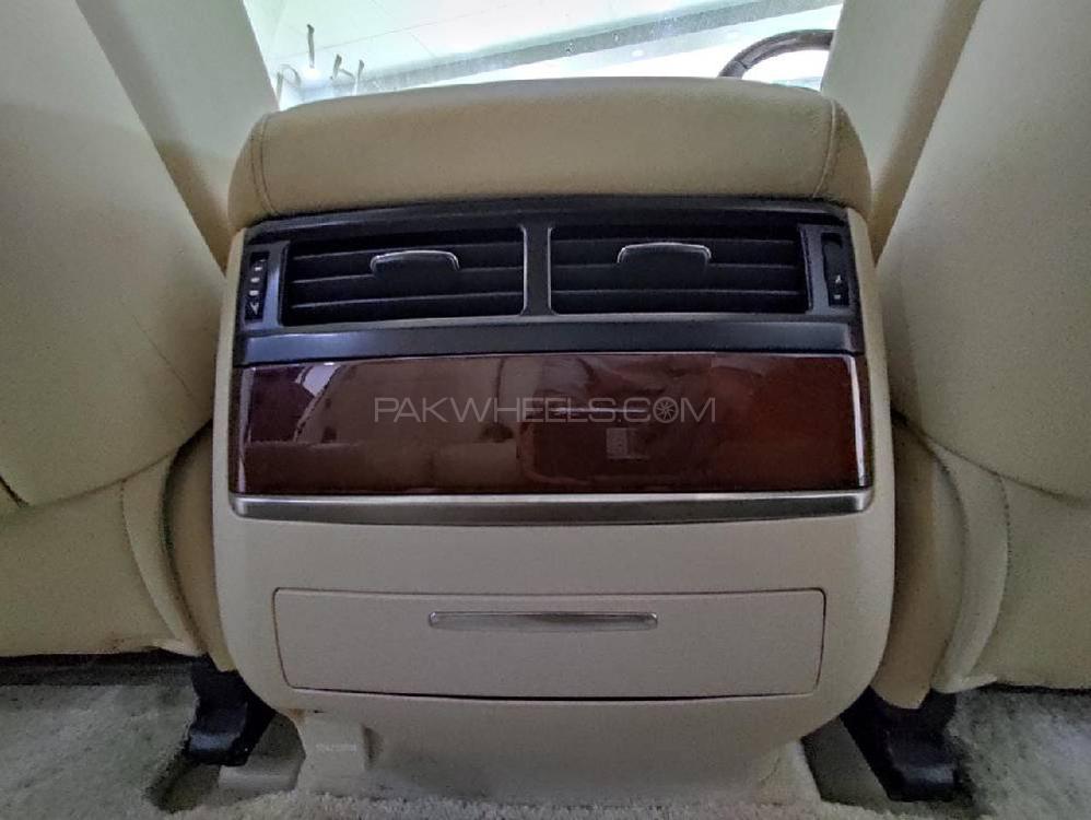 Lexus LX Series 2016 for Sale in Karachi Lexus LX Series 2016 for Sale in Karachi Image-8