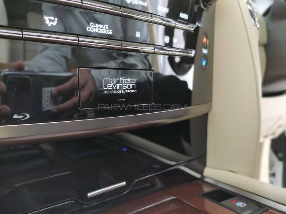 Lexus LX Series 2016 for Sale in Karachi Lexus LX Series 2016 for Sale in Karachi Image-14