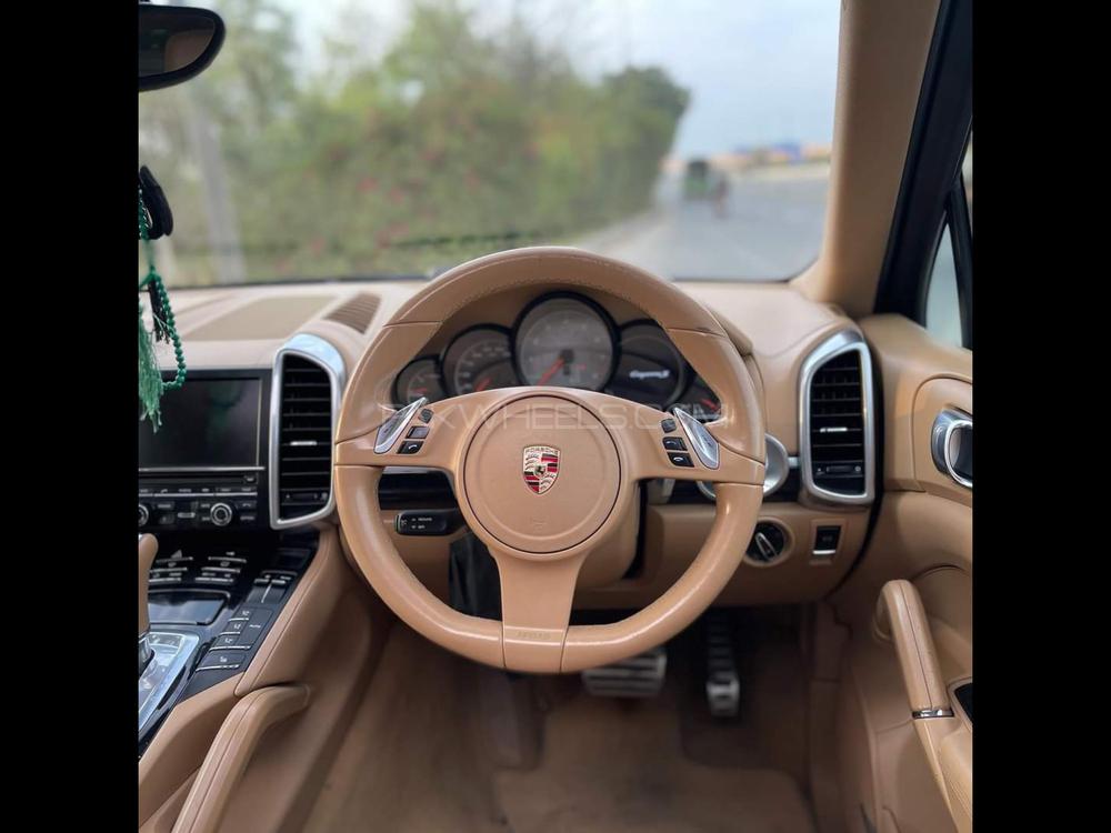 Porsche Cayenne 2011 for Sale in Lahore Porsche Cayenne 2011 for Sale in Lahore Image-8