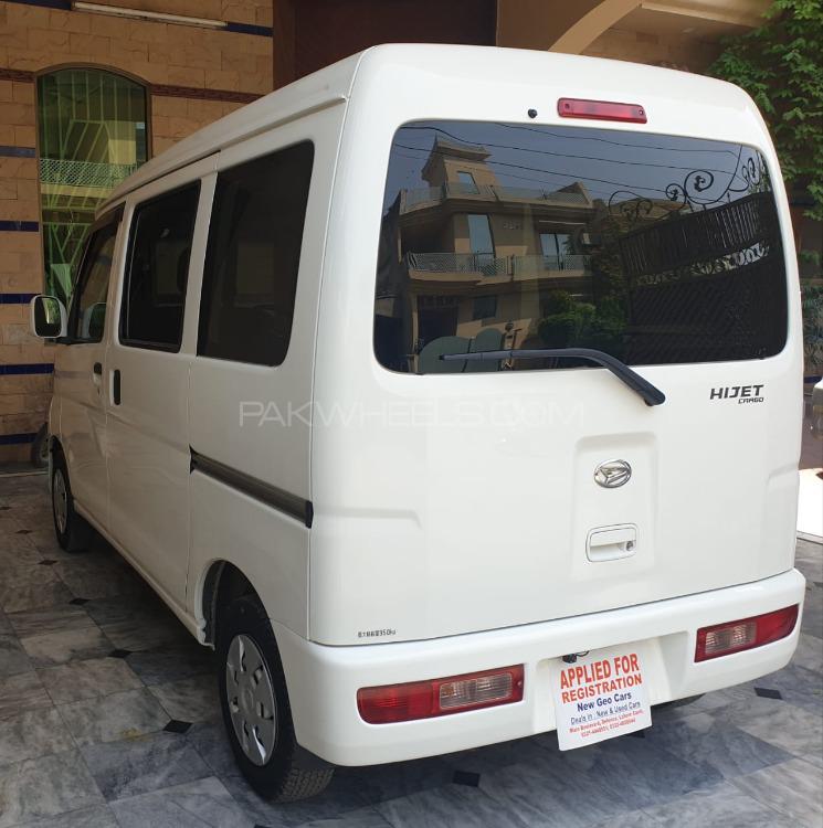 Daihatsu Hijet 2015 for Sale in Lahore Daihatsu Hijet 2015 for Sale in Lahore Image-4