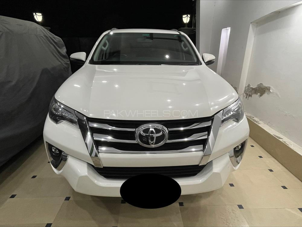 Toyota Fortuner 2018 for Sale in Lahore Image-1