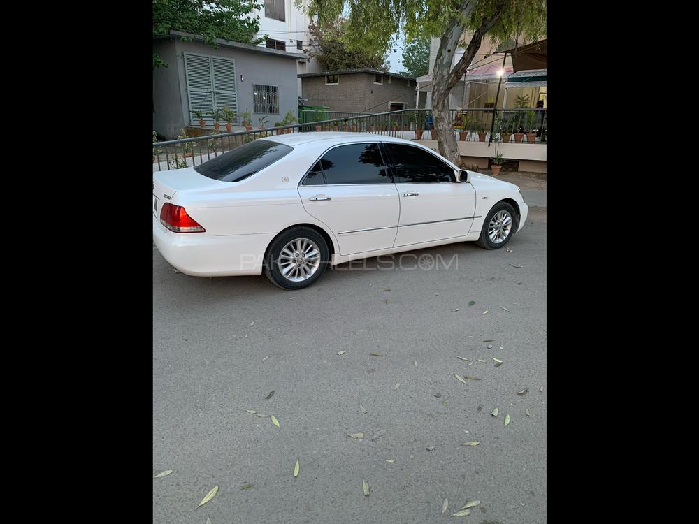 Toyota Crown 2004 for Sale in Islamabad Toyota Crown 2004 for Sale in Islamabad Image-7