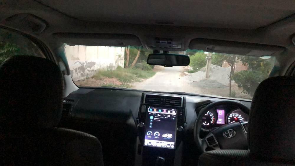 ٹویوٹا پراڈو 2012 for Sale in لاہور ٹویوٹا پراڈو 2012 for Sale in لاہور Image-9