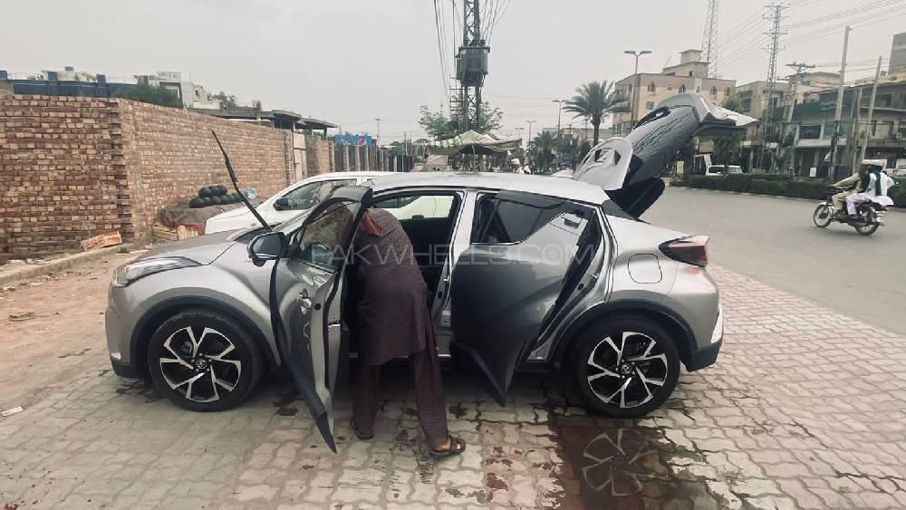 Toyota C-HR 2021 for Sale in Lahore Image-1