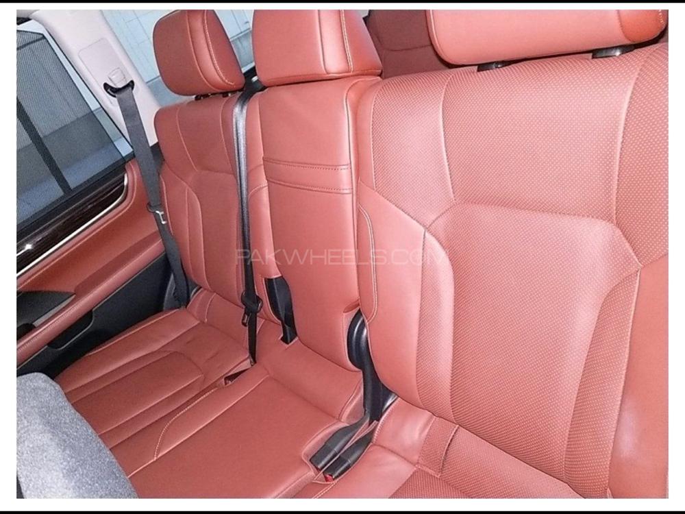 لیکزس ایل ایکس سیریز 2016 for Sale in کراچی لیکزس ایل ایکس سیریز 2016 for Sale in کراچی Image-6