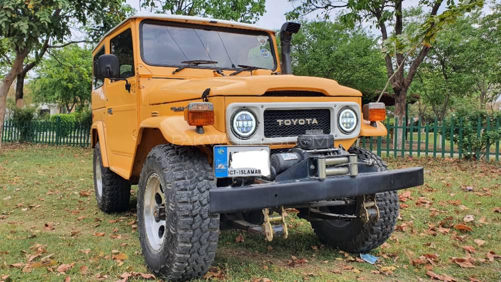 Toyota Land Cruiser 1984 for Sale in Islamabad Image-1