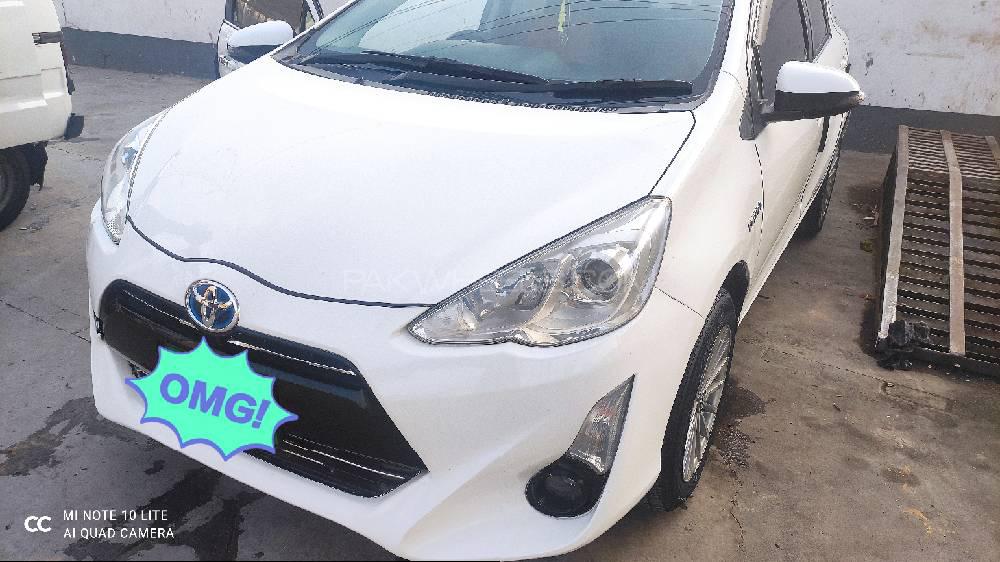 Toyota Aqua 2016 for Sale in Peshawar Toyota Aqua 2016 for Sale in Peshawar Image-3