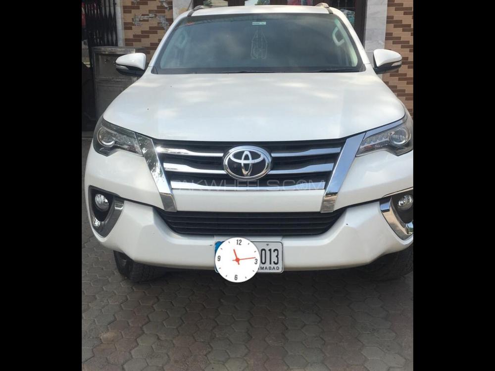 Toyota Fortuner 2017 for Sale in Sialkot Image-1