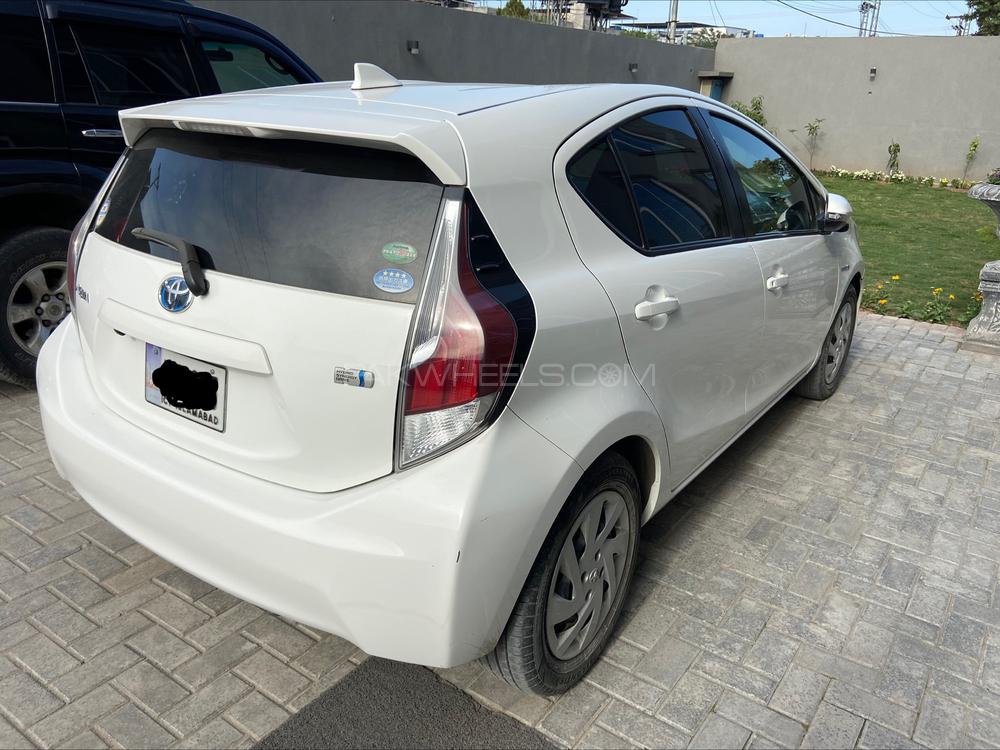 Toyota Aqua 2015 for Sale in Rawalpindi Toyota Aqua 2015 for Sale in Rawalpindi Image-2