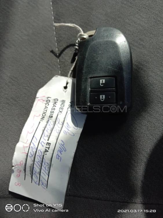 ٹویوٹا ہائی ایس 2015 for Sale in لاہور ٹویوٹا ہائی ایس 2015 for Sale in لاہور Image-9