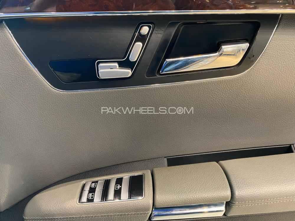 Mercedes Benz S Class 2006 for Sale in Lahore Mercedes Benz S Class 2006 for Sale in Lahore Image-6