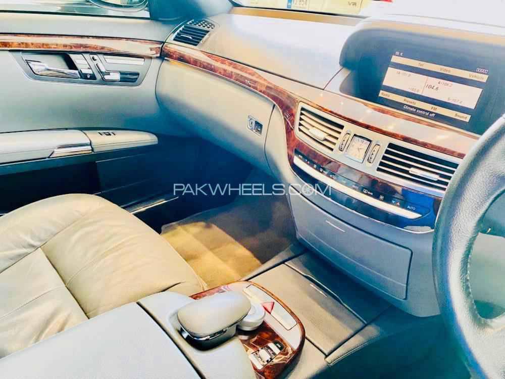 Mercedes Benz S Class 2006 for Sale in Lahore Mercedes Benz S Class 2006 for Sale in Lahore Image-4
