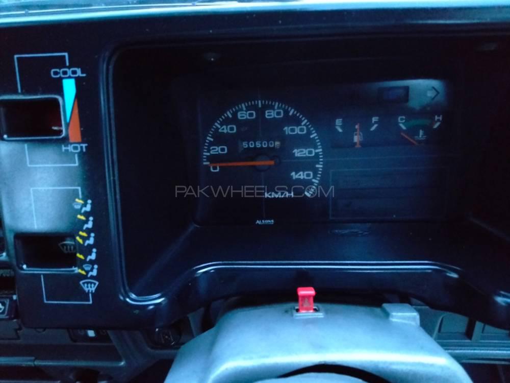 Suzuki Mehran 2005 for Sale in Lahore Suzuki Mehran 2005 for Sale in Lahore Image-16