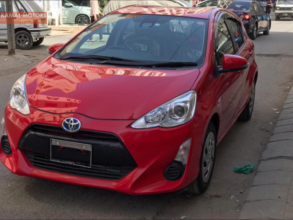 Toyota Aqua 2017 for Sale in Karachi Toyota Aqua 2017 for Sale in Karachi Image-3