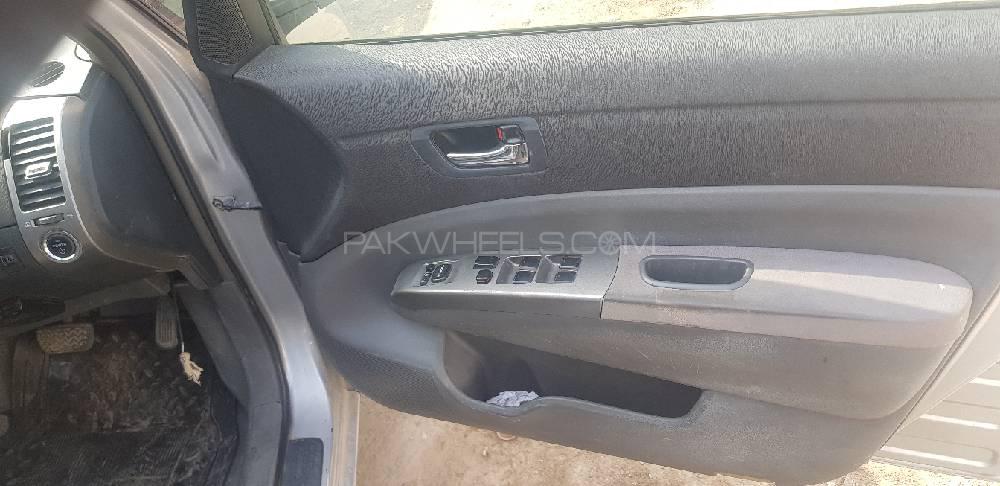 Toyota Prius 2007 for Sale in Peshawar Toyota Prius 2007 for Sale in Peshawar Image-3