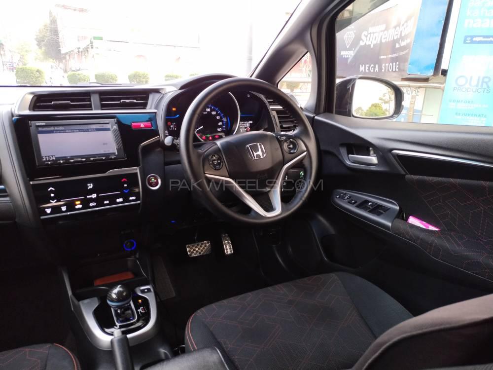 ہونڈا فٹ 2015 for Sale in راولپنڈی ہونڈا فٹ 2015 for Sale in راولپنڈی Image-13