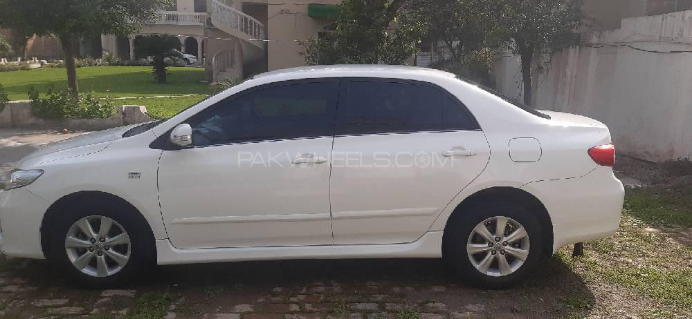 Toyota Corolla 2014 for Sale in Peshawar Image-1