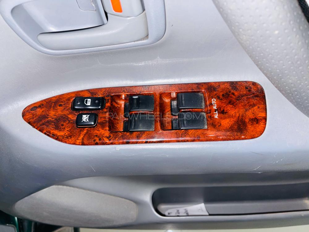 Toyota Land Cruiser 1998 for Sale in Peshawar Toyota Land Cruiser 1998 for Sale in Peshawar Image-9