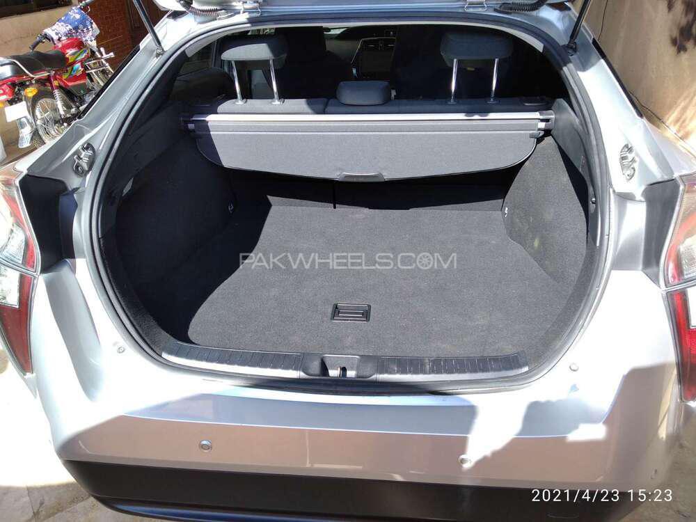 Toyota Prius 2017 for Sale in Islamabad Toyota Prius 2017 for Sale in Islamabad Image-7