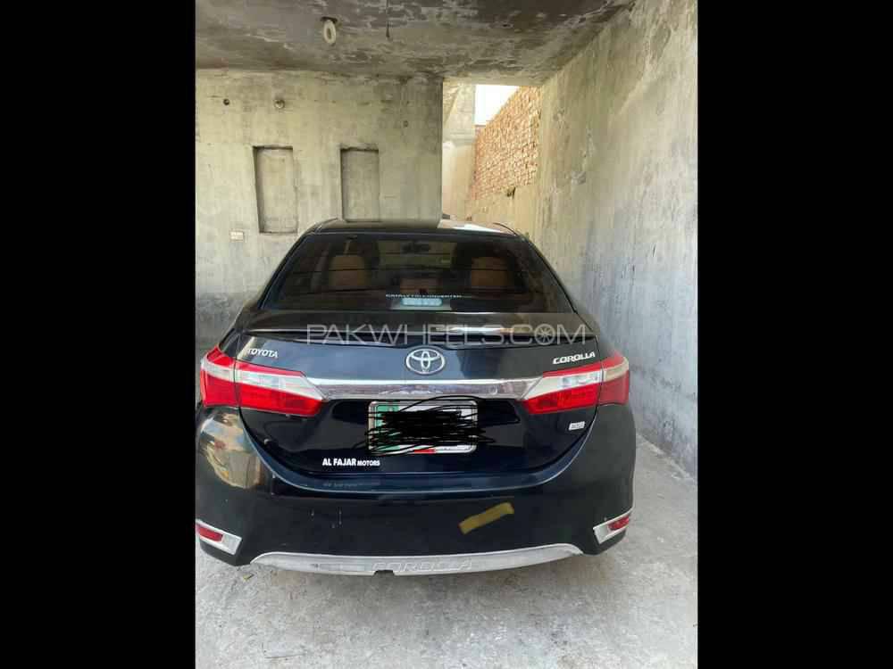 Toyota Corolla 2016 for Sale in Lahore Image-1