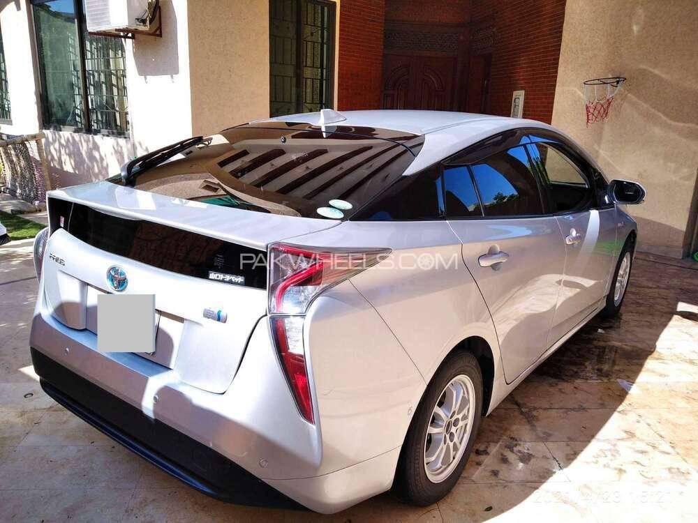Toyota Prius 2017 for Sale in Islamabad Toyota Prius 2017 for Sale in Islamabad Image-4